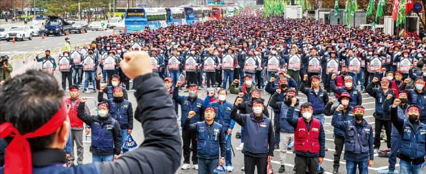 [포토] 勞 "파업 강행", 정부 "엄정 대응"…강대강 대치