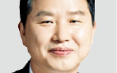 LG화학 신학철·LGD 정호영 유임…LG그룹 인사, 경영 안정성에 무게