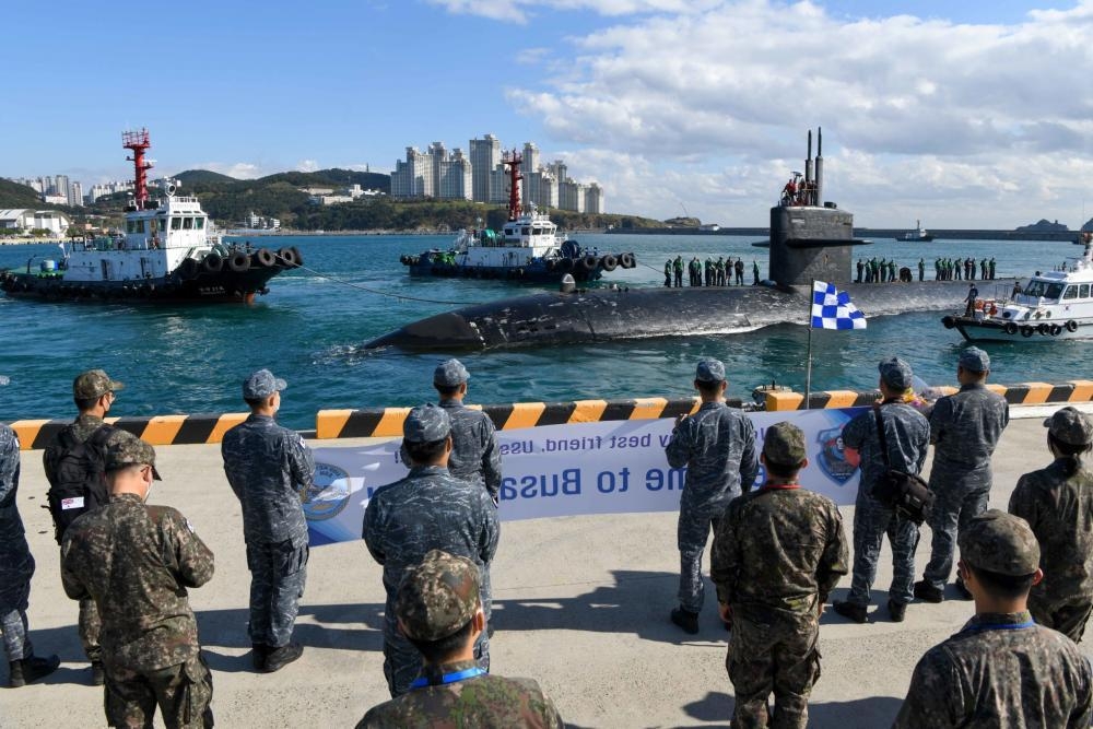 F-35B 4대 군산·핵잠수함 부산 도착…美전략자산 연이어 출동(종합)