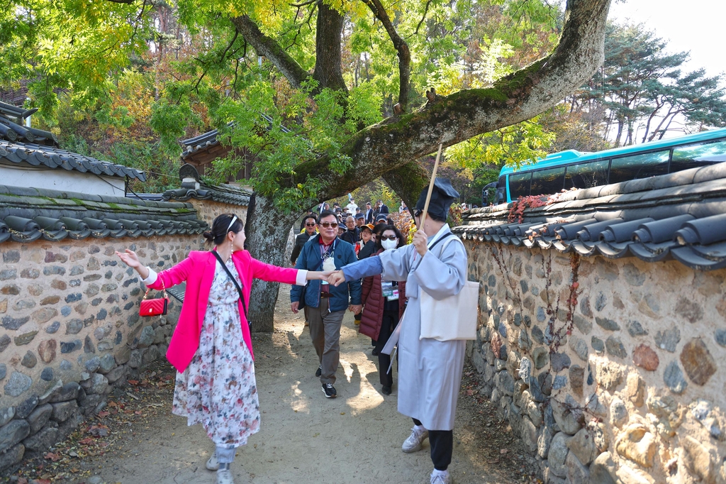 산청군, 소리극으로 감동 주는 남사예담촌 도보투어 시범 운영