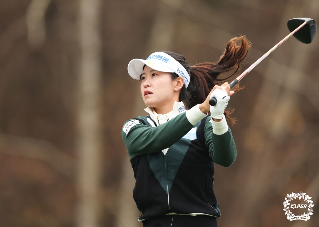 다승왕 확정한 박민지, KLPGA 투어 최종전 2R 선두…시즌 6승 도전