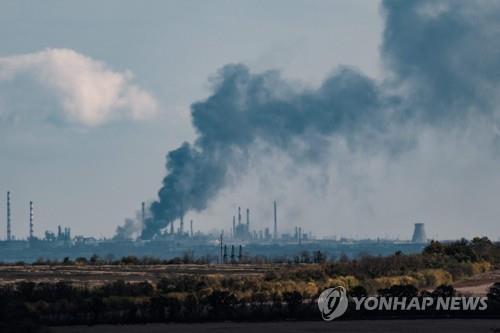 우크라 수복 지역 전력시설 파괴…"러시아, 추위를 무기화했다"