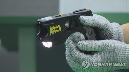 "왜 무시해"…고교 동창 집 찾아가 흉기로 찔러…20대 검거