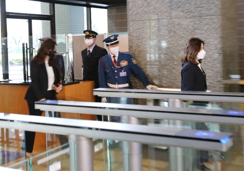 한일 외교국장 도쿄서 협의…"연내 징용 배상 해결 어려울 듯"(종합)