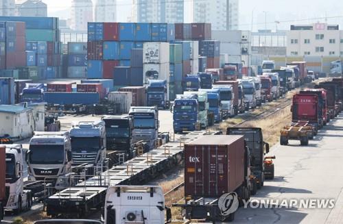 화물연대·정의당 "파업 피해는 정부 책임…업무개시명령 부당"