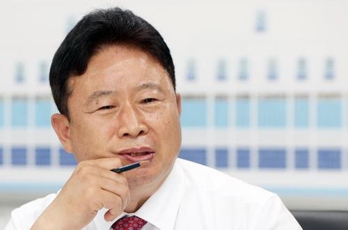 검찰, 가평군수 골프장 예약 기부 혐의 기소