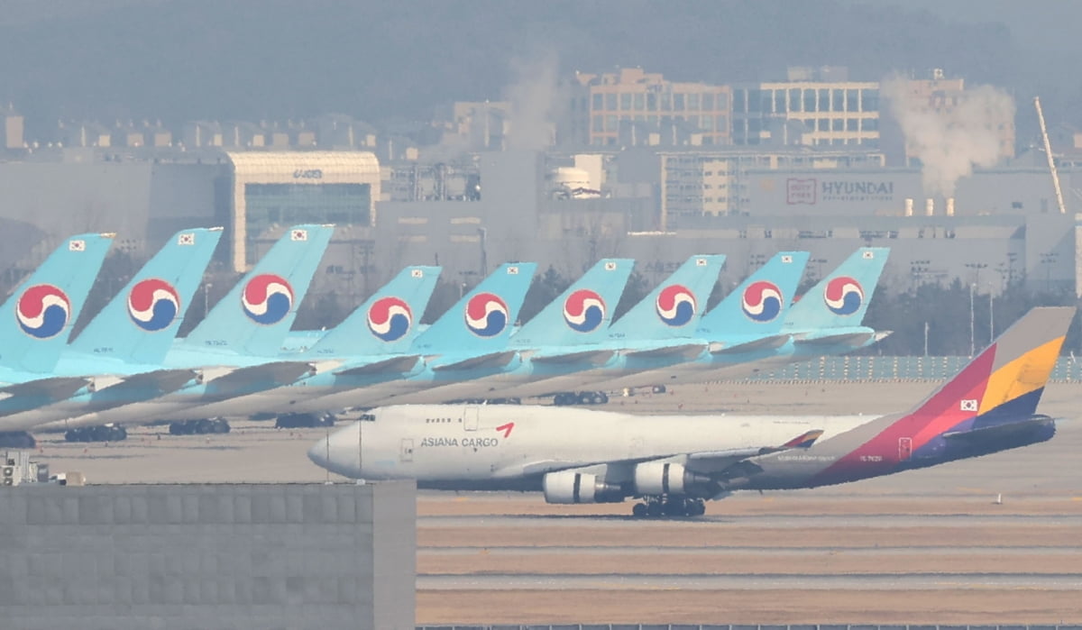 영국, 대한항공-아시아나 합병 심사유예…"시정조치 마련하라"