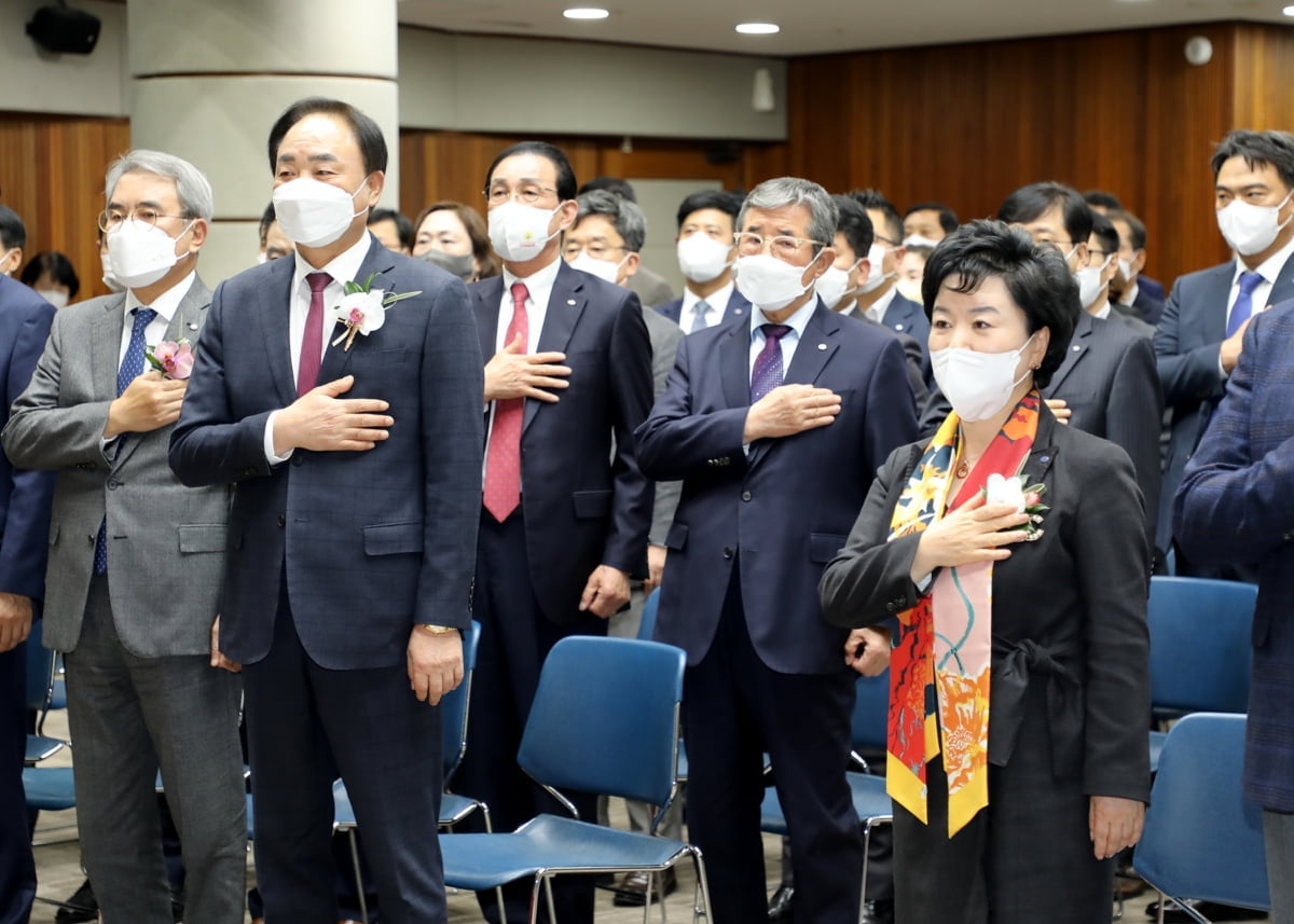 강신숙 신임 수협은행장 취임…"새로운 도약의 원년 삼겠다"