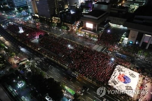 전국 12곳 4만명 거리응원…경찰 기동대·특공대 투입