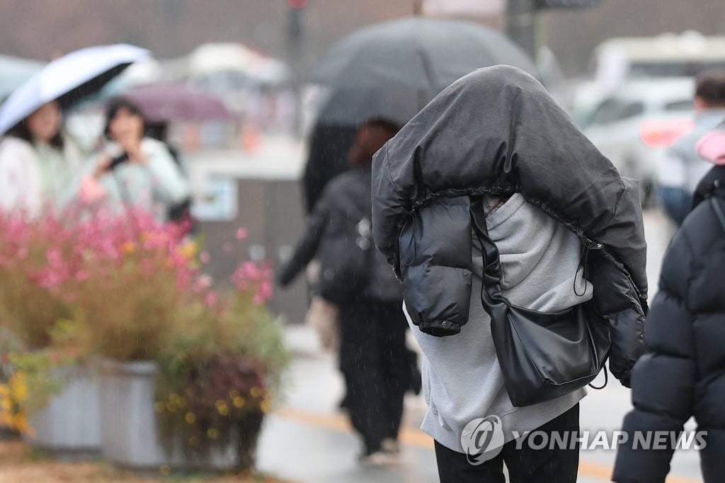 전국에 시간당 20~30㎜ 비 예상…모레 한파 온다