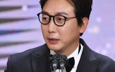 '2022 SBS 연예대상' 12월 17일 개최…뉴진스, '골때녀'와 콜라보 무대 꾸민다
