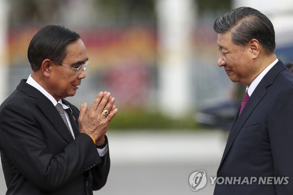 중국, 태국에 "운명공동체 구축"…미국은 "원전 기술 제공"(종합)