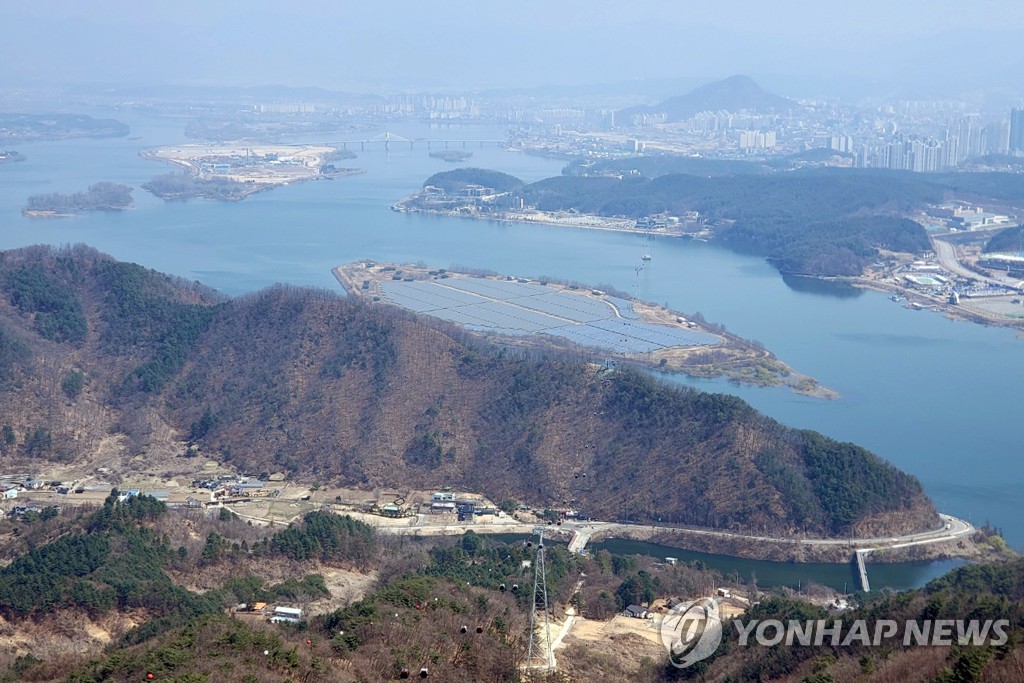 육동한 춘천시장, 민원 관련 행정 역할·책임감 주문