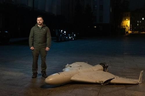 "75% das peças de drones usadas para bombardear a Ucrânia são feitas nos EUA, restringindo as sanções ocidentais