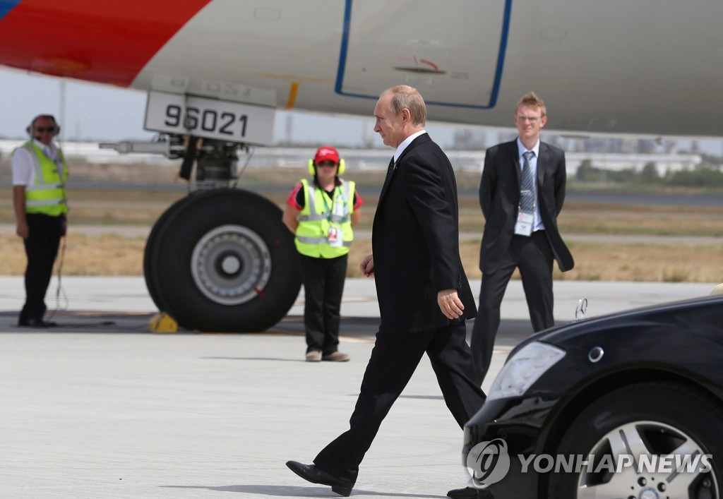 푸틴, G20 불참 배경엔 8년 전 '굴욕'…"누가 같이 사진찍겠나"