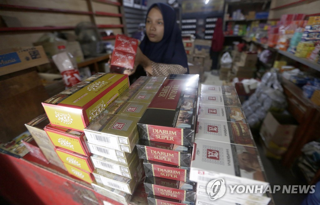 인도네시아, 흡연국 오명 벗나…내년에도 담뱃세 10% 인상
