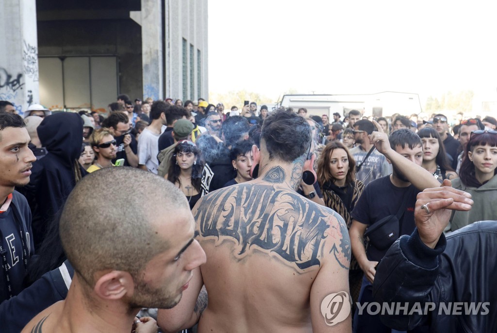 伊, 50명 이상 레이브 파티 처벌 추진…집회금지 악용 우려(종합)