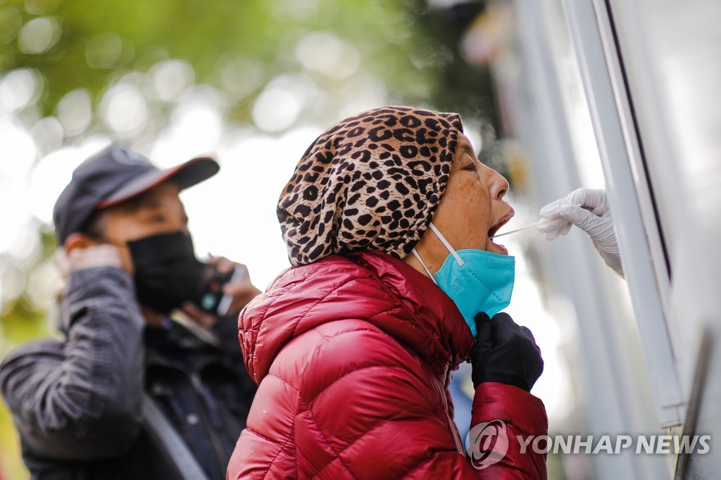 中, 제로코로나 출구 탐색…격리기간 줄이며 정밀방역 강조(종합)