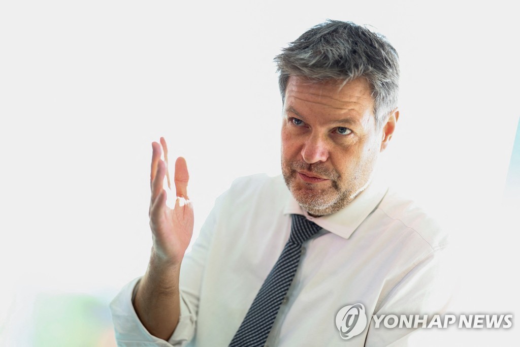 독일 부총리 "미국과 IRA 관련 협의중…무역전쟁 피해야"