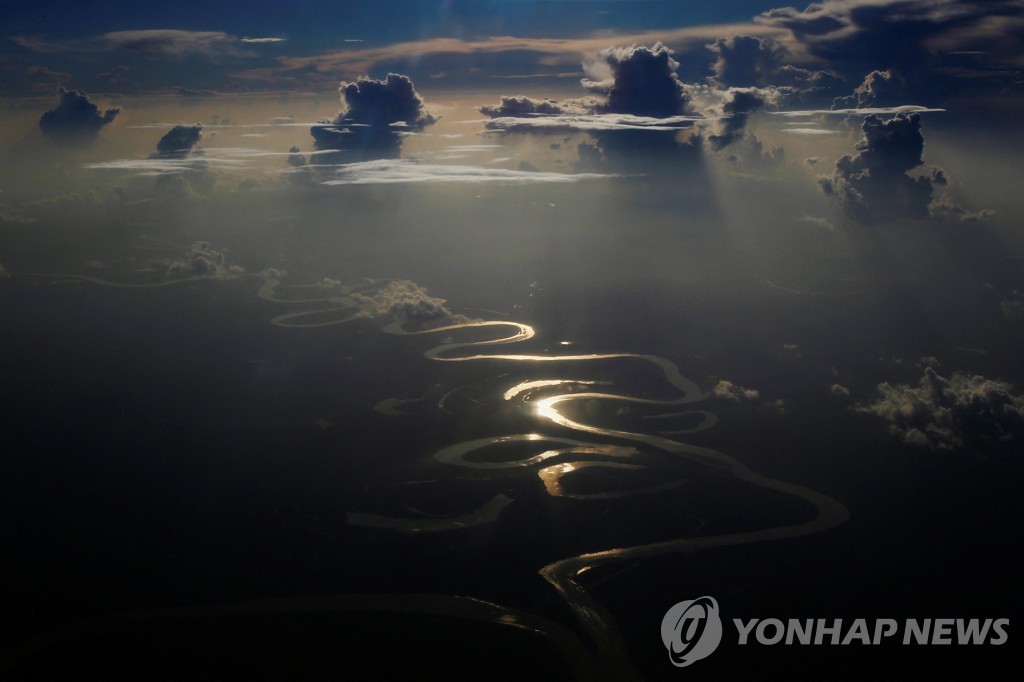 페루 정부에 성난 원주민, 관광객 100여명 억류했다 풀어줘(종합)