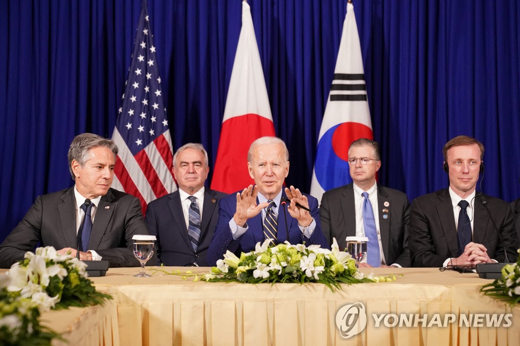 추운 겨울·핵전쟁 우려 앞 협상론 탄력…우크라전 새국면 맞나