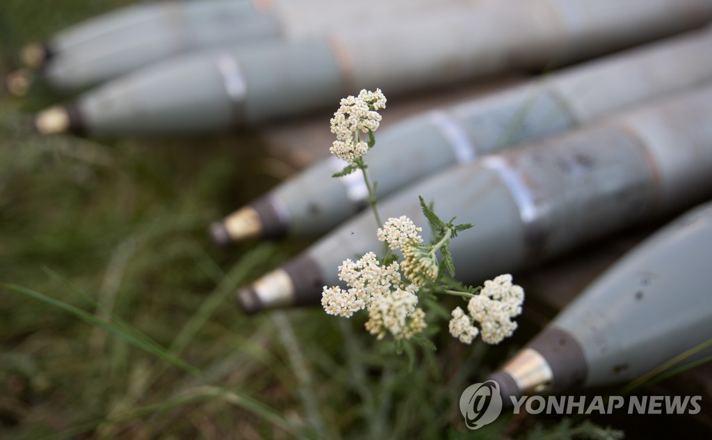 WSJ "한국, 美통해 우크라군에 포탄"…한국 "미국이 최종사용자"(종합)