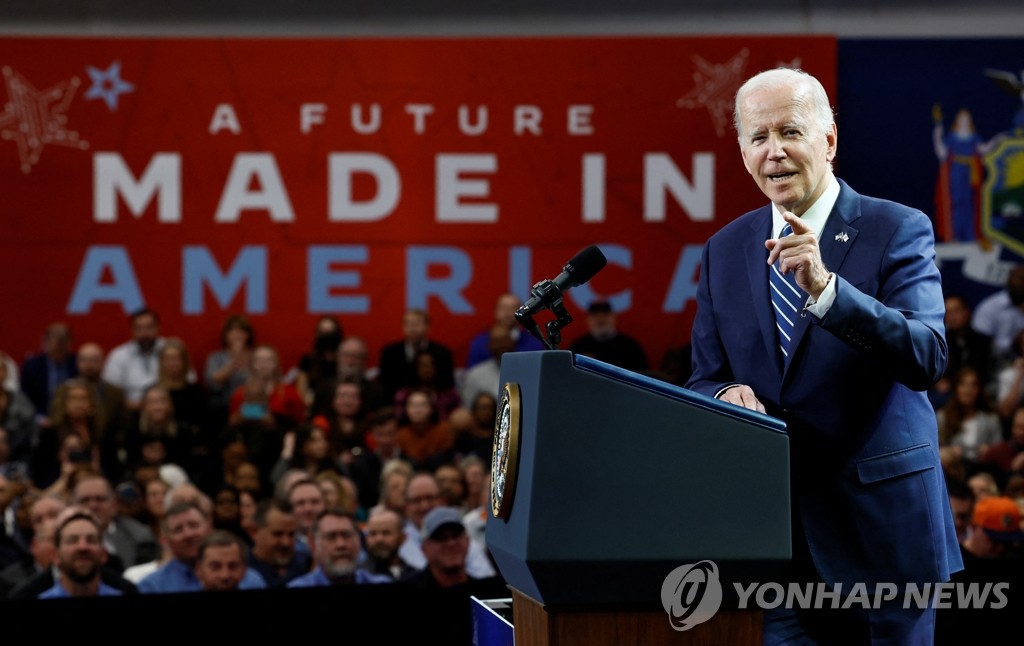 백악관, '연금 인상은 바이든 덕' 트윗 올렸다 삭제