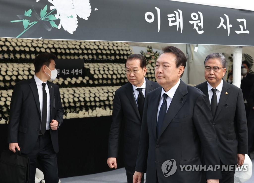 '희생자로 표현' 野 요구에…대통령실 "애도의 마음과 혼동말라"