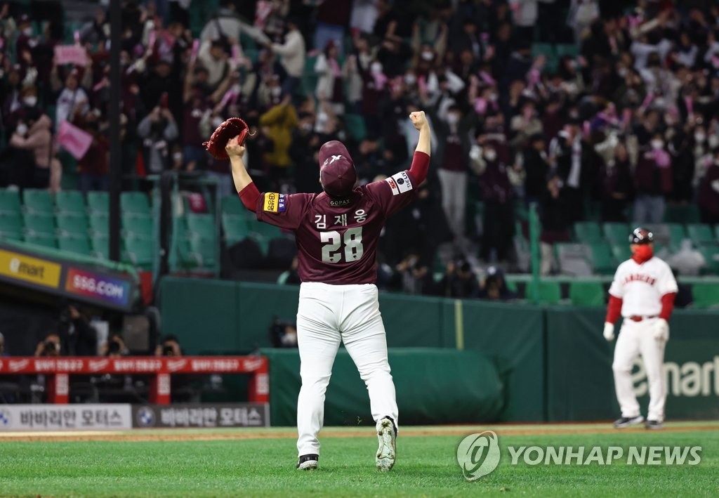 키움 홍원기 감독의 '아저씨 야구'…"매 경기 내일은 없다"