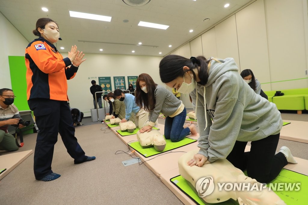 [이태원 참사] 심폐소생술 교육, 전국적 확산…생존율 3배 이상