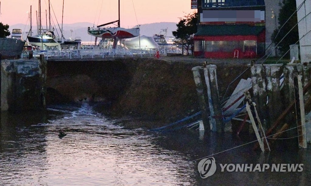 '흙막이벽 붕괴' 여수 생활형 숙박시설, 안전평가 안 받았다