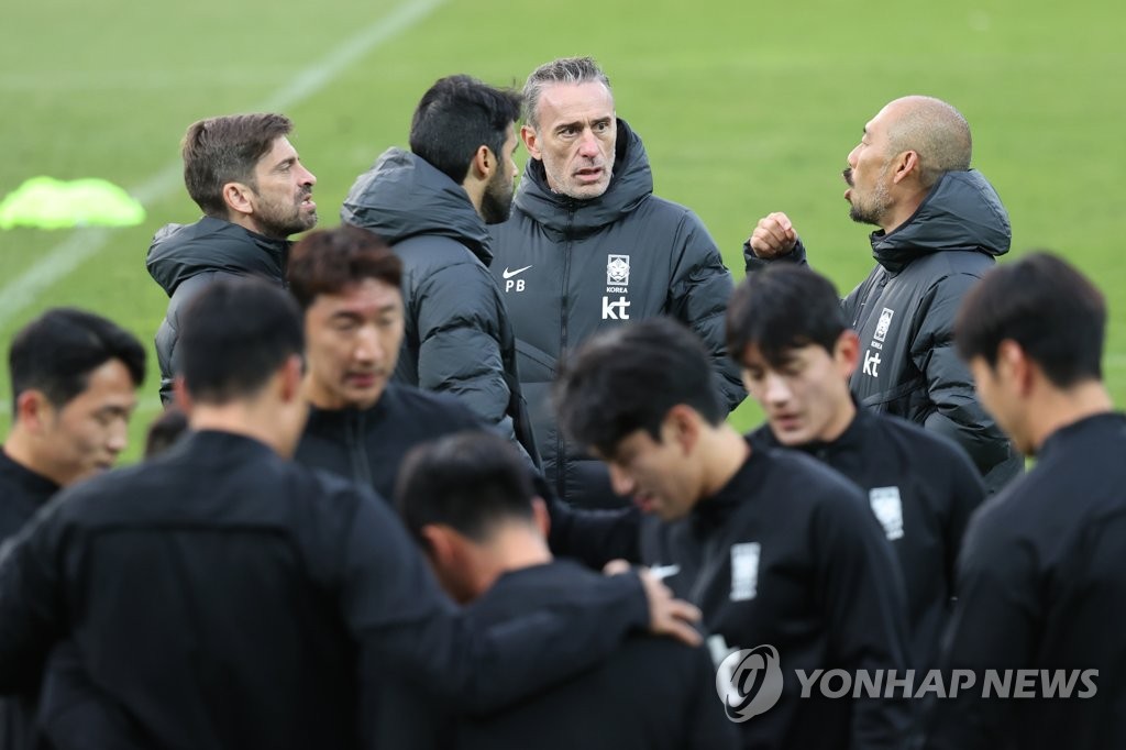 '손흥민 부상 변수' 떠안은 벤투호, 국내파는 담금질에 심혈