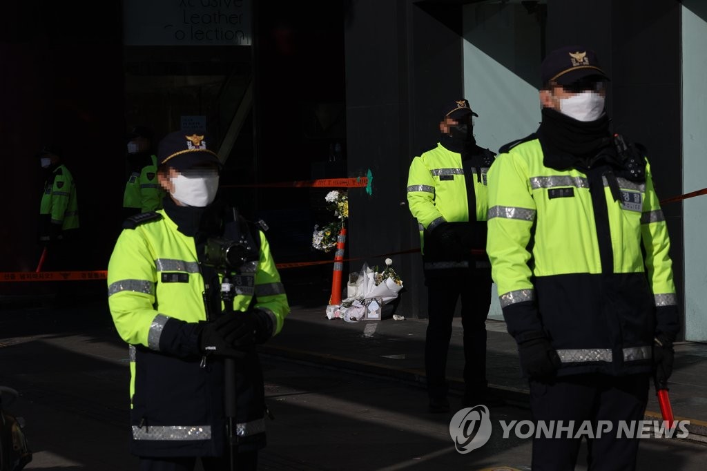 [이태원 참사] 경찰 "출동안한 신고도 전화로 안전확인 후 종결"