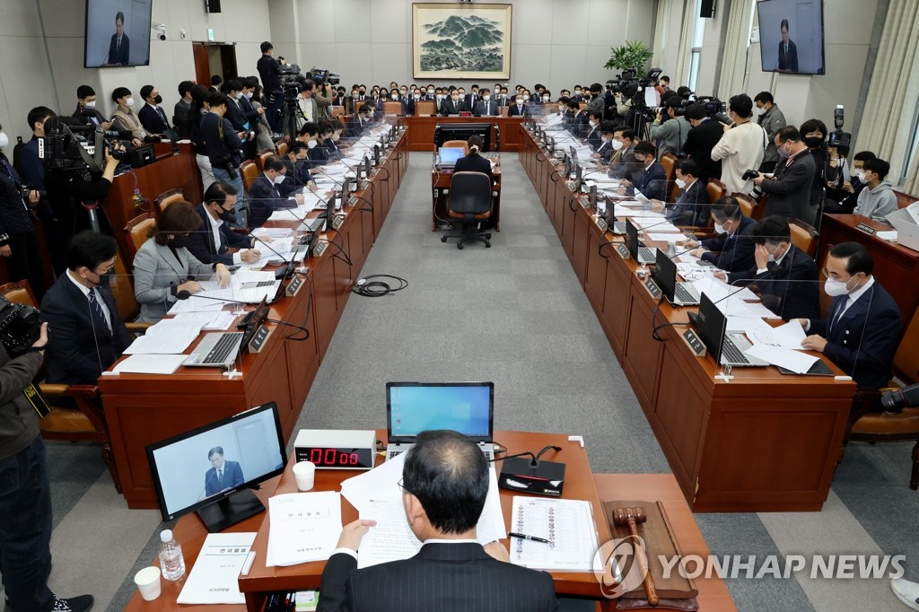 [이태원 참사] 野 "총리·행안장관 물러나야" vs 與 "참사 정치적 이용"(종합)