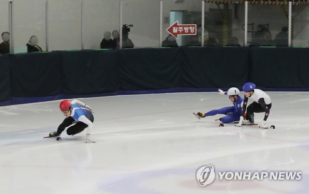 쇼트트랙 미소천사 김아랑, 제1회 국무총리배 여자 1,500ｍ 우승