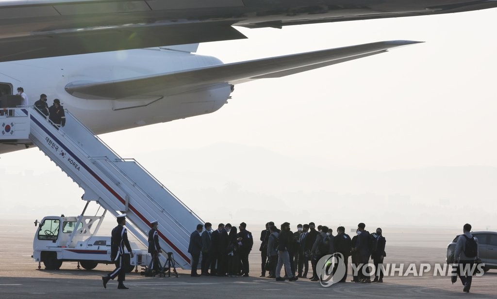 헌재, "기자가 왜 대통령 전용기 타나" 헌법소원 각하