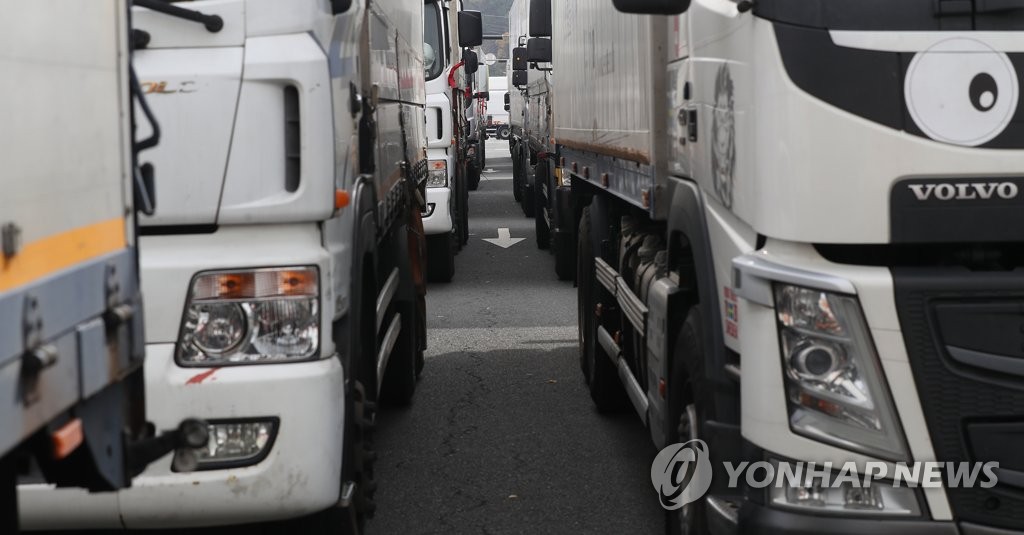 경남 화물연대 파업…길어지면 조선업계 선박 건조 영향 우려