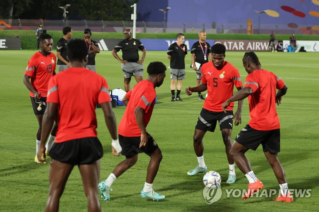 [월드컵] 한국전 앞둔 가나 '등번호 유니폼' 입고 마지막 훈련