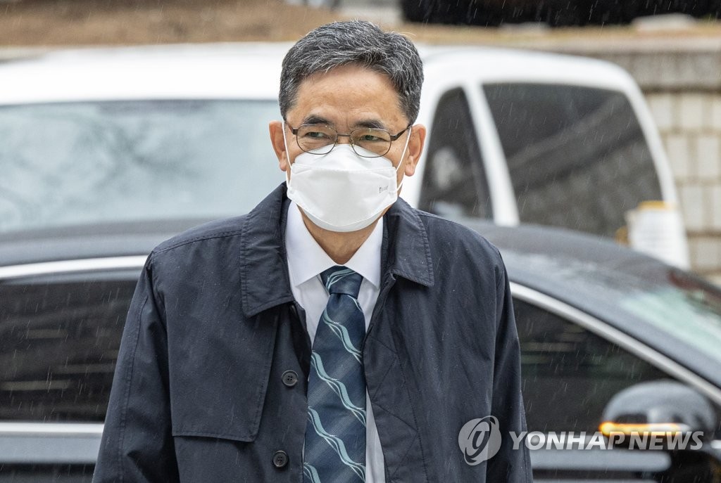검찰, '아들 퇴직금 50억' 곽상도에 징역 15년 구형(종합)