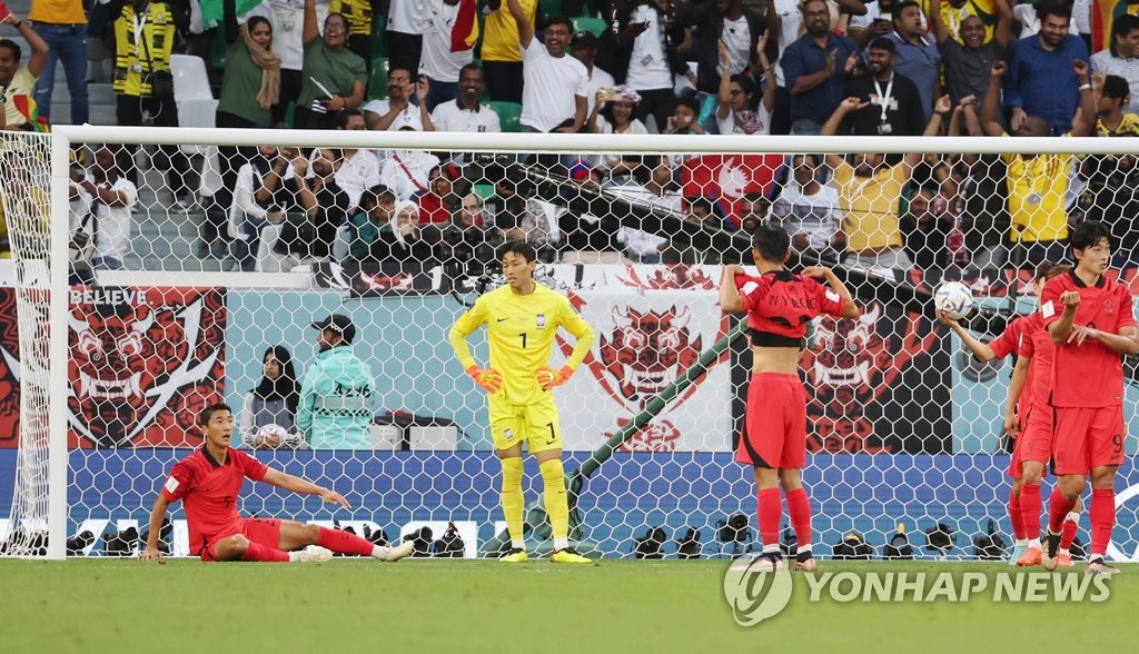 [월드컵] 벤투호 수비 휘청…가나에 전반 0-2로 끌려가