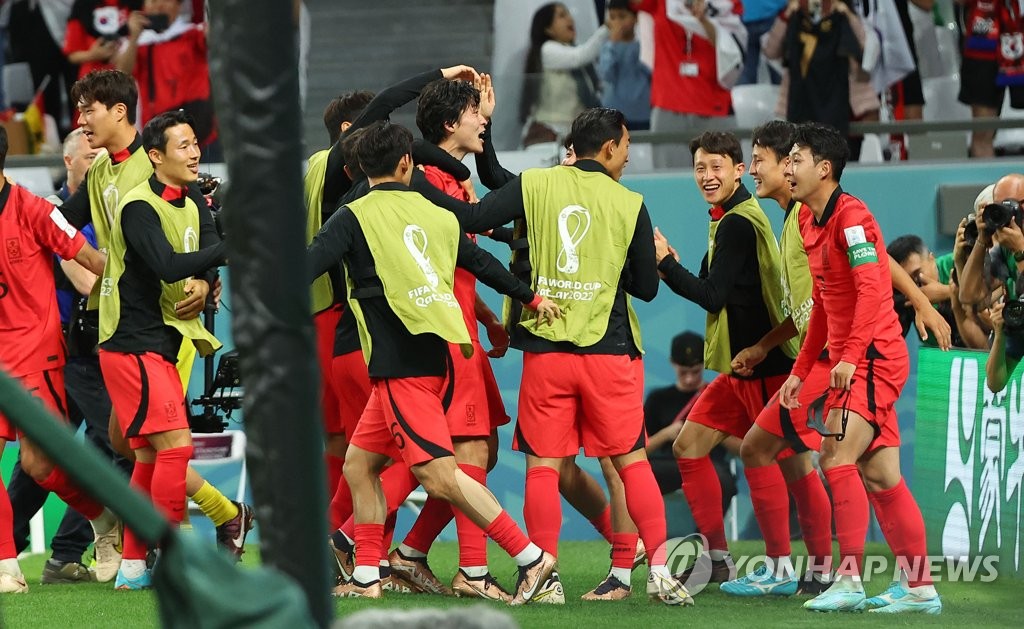 [월드컵] 한국 최초로 한 경기 2골 조규성…"너무 죄송하고 아쉬워요"(종합)