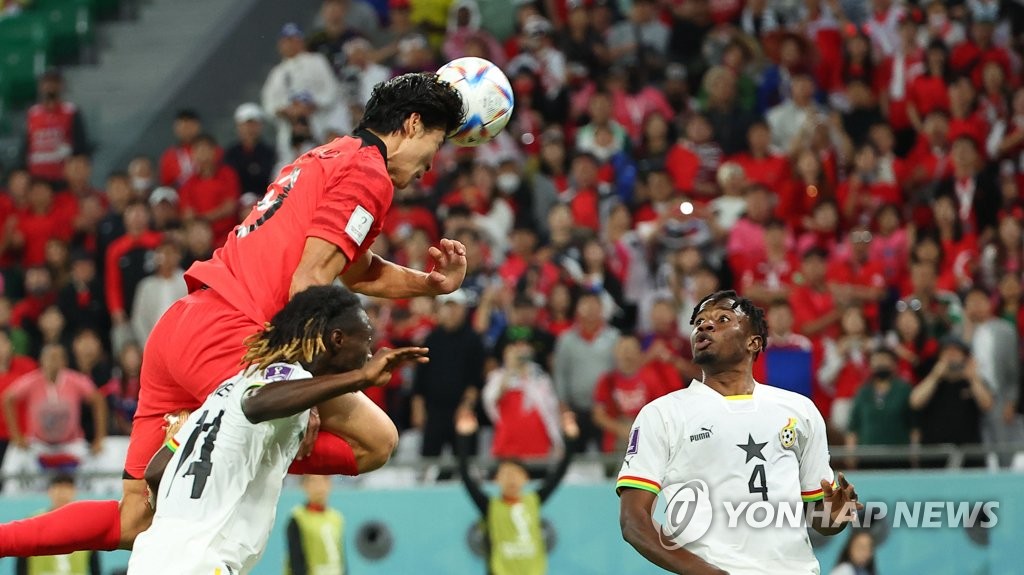 [월드컵] 한국 최초로 한 경기 2골 조규성…"너무 죄송하고 아쉬워요"(종합)