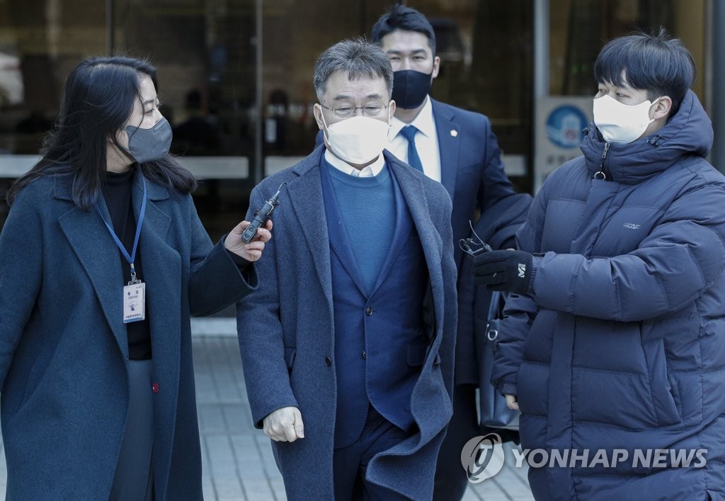 '김만배와 돈거래' 언론사 회장, 중앙지검이 수사