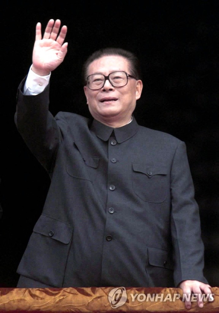 자본가 계급 공산당 입당 허용하며 中성장 이끈 장쩌민 전 주석