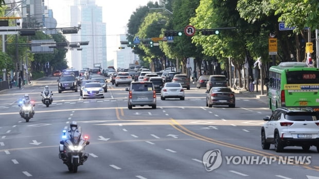 尹대통령 부부, 한남동 관저 입주 마무리…오늘부터 출퇴근