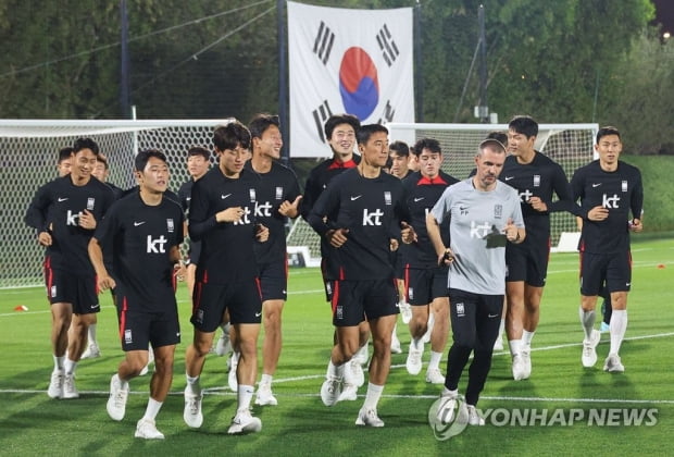 [월드컵] 이제 캡틴만 남았다…완전체 임박 벤투호, 비공개 훈련 돌입