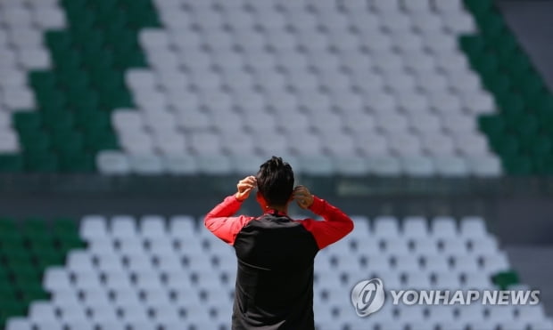 [월드컵] 마스크 쓴 손흥민, 세 번째 질주 시작…'이번엔 울지 않으리'