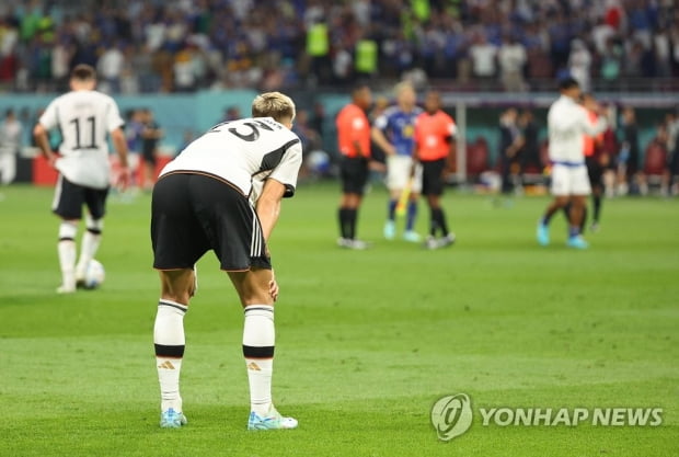 [월드컵] 4년 절치부심했는데…또 아시아에 무너진 '전차군단' 자존심