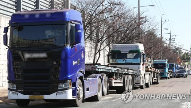 화물연대 이어 철도·지하철도 파업 예고…노동부 "대화 나서라"