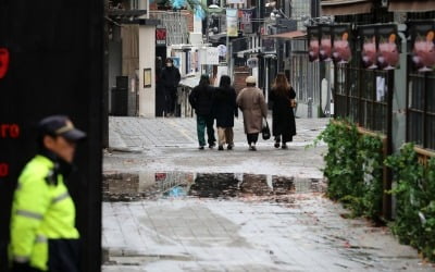 유족 동의 없이 '이태원 희생자' 명단 공개…대사관 1곳서 항의